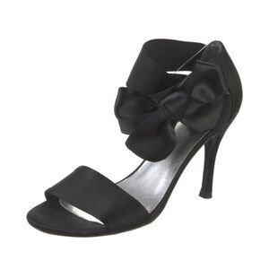 Stuart Weitzman Black Heels with Bow Accent Size 7